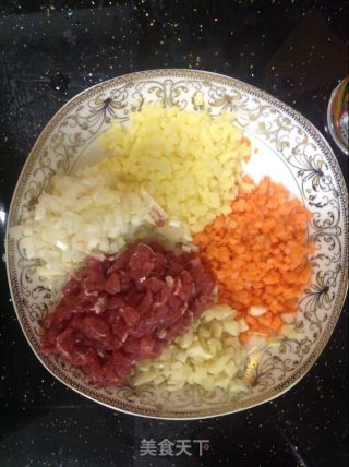 牛肉丁酱打卤面的做法步骤：2