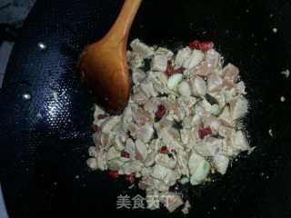 宫保鸡丁的做法步骤：4