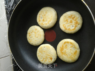 豆沙酥饼的做法步骤：1