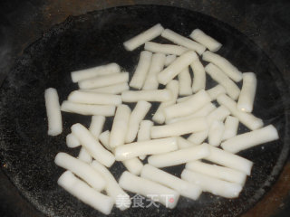 炒年糕的做法步骤：1