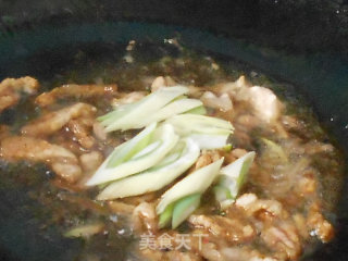 萝卜猪肉炖粉条的做法步骤：2