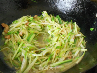 萝卜猪肉炖粉条的做法步骤：4