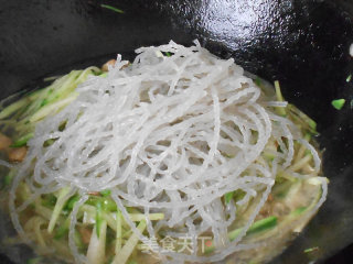 萝卜猪肉炖粉条的做法步骤：5