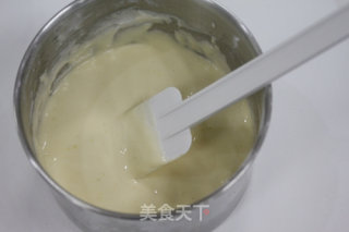 烤箱做蛋糕之蔓越莓戚风蛋糕的做法步骤：10