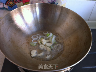 菜花炒肉的做法步骤：4