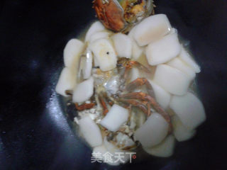 河蟹炒年糕的做法步骤：5