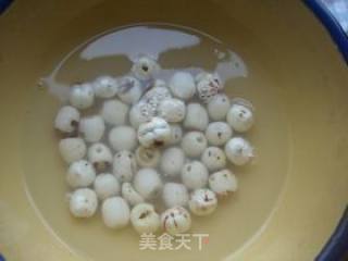 木瓜银耳莲子羹的做法步骤：3