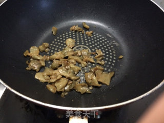 榨菜炒火腿---懒人菜的做法步骤：3