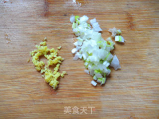 酸辣汤的做法步骤：3