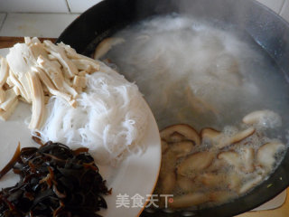 酸辣汤的做法步骤：10