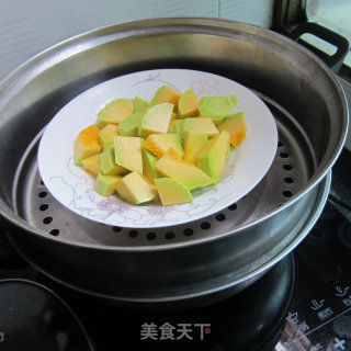 汁浇南瓜丁的做法步骤：6