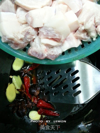 妈妈的味道--千张结烧五花肉的做法步骤：6