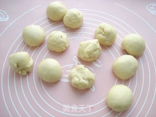 肉松小餐包的做法步骤：3