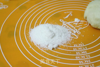 椰蓉奶酪小餐包的做法步骤：5