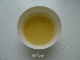 海参香菇小米粥----海参最平民最营养的吃法的做法步骤：2