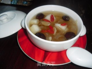 百合红枣银耳羹的做法步骤：6