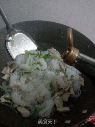 魔芋丝炒肉的做法步骤：6