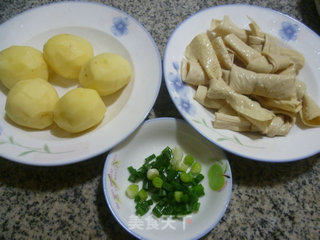 豆结烧土豆的做法步骤：1