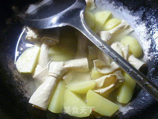 豆结烧土豆的做法步骤：5