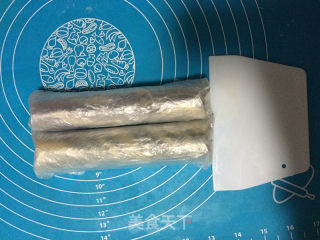 漂亮的双色大理石纹饼干制作方法（花纹整形详细图解版）的做法步骤：11