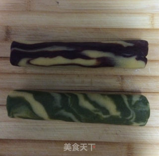 漂亮的双色大理石纹饼干制作方法（花纹整形详细图解版）的做法步骤：12