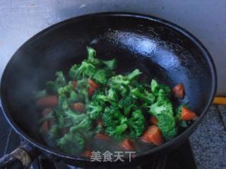 素炒西兰花的做法步骤：5