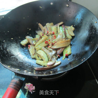 丝瓜炒茄子的做法步骤：8