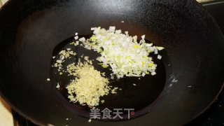 小白菜虾皮合子的做法步骤：2