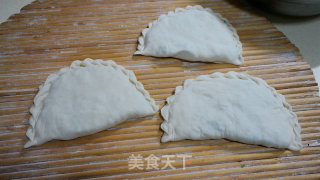 小白菜虾皮合子的做法步骤：15