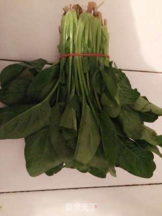 养颜猪肝菠菜汤的做法步骤：1