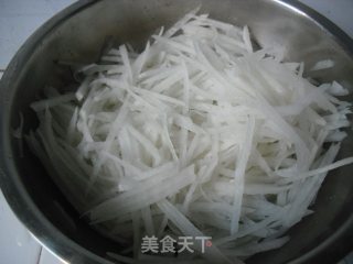 虾皮炒萝卜丝的做法步骤：2