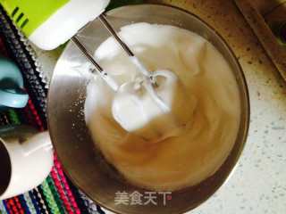 风味酸奶戚风蛋糕的做法步骤：6