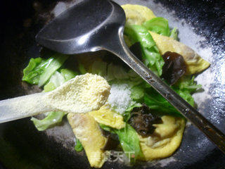 黑木耳圆白菜煮蛋饺的做法步骤：7