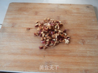 红枣纸杯蛋糕的做法步骤：1