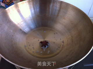 白菜木耳炒青蒜苗的做法步骤：3