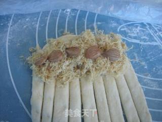 毛毛虫肉松杏仁面包的做法步骤：8