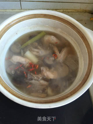 菌菇鸡汤的做法步骤：7