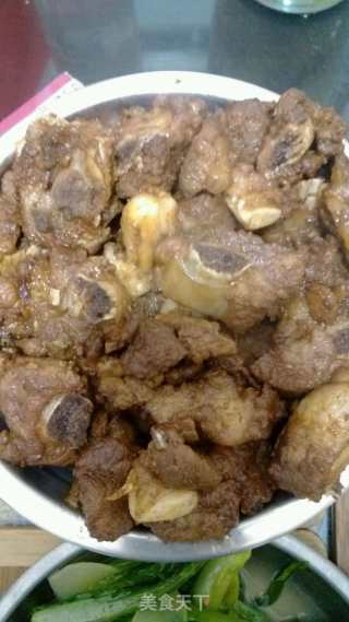 蒜头焖排骨的做法步骤：6