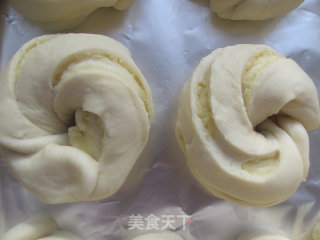 香味浓郁的椰蓉面包的做法步骤：12