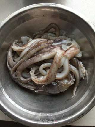 烤鱿鱼须的做法步骤：1