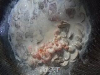 奶油芝士意面的做法步骤：5