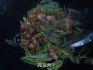 家常炒西芹的做法步骤：6