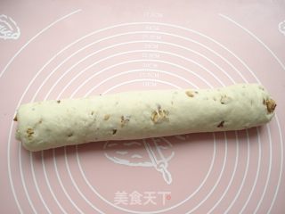 全麦硬质苏打核桃面包的做法步骤：13