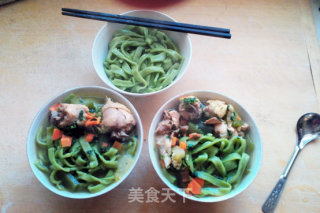 菠菜鸡肉面条的做法步骤：8
