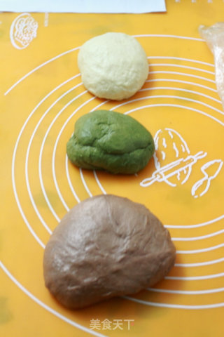三色玫瑰香土司的做法步骤：3