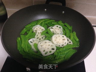 荷塘小炒的做法步骤：2