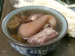 花生猪脚汤---养生汤的做法步骤：8