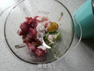 荠菜肉圆汤的做法步骤：1
