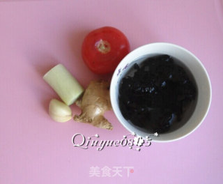 肉炒蒜苔木耳的做法步骤：2