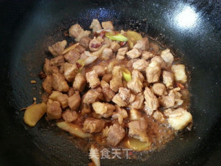 咖喱牛肉炖土豆的做法步骤：5